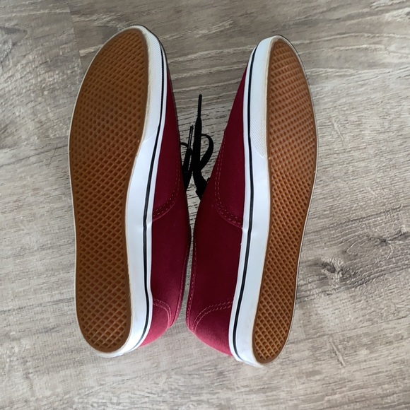 SOLD | Vans Burgundy & Black men’s 6 1/2 women’s 8 - Picture 4 of 5